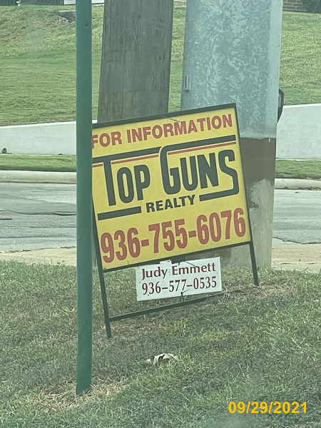 1083